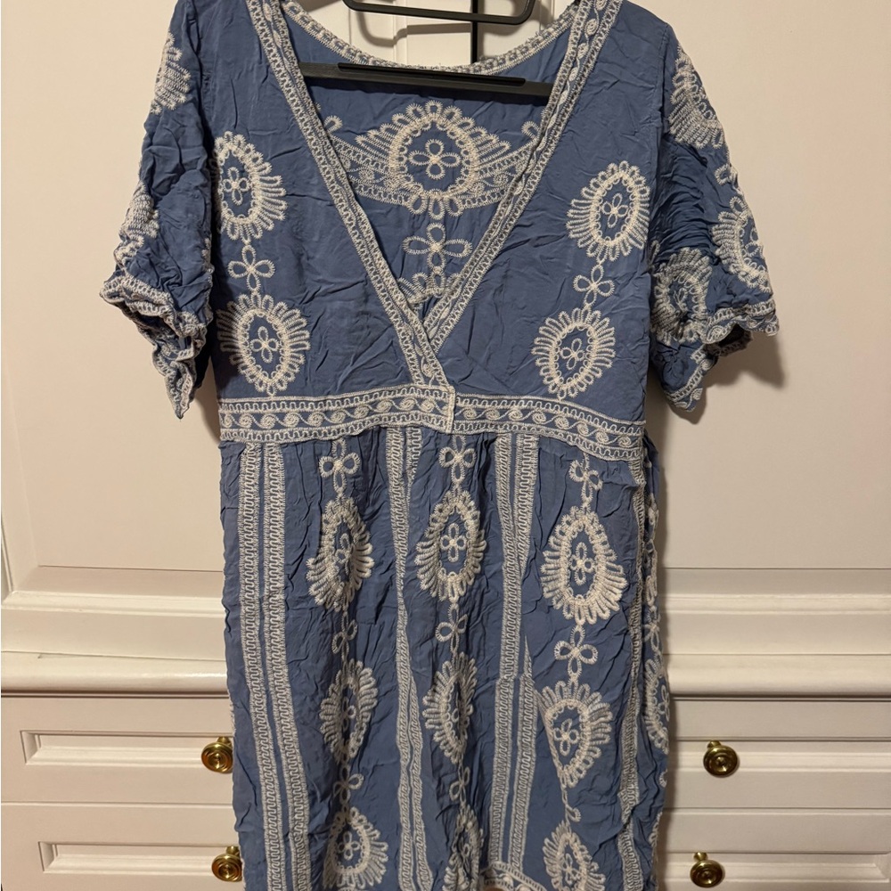 Cupshe Blue and White Embroidered Midi Dress